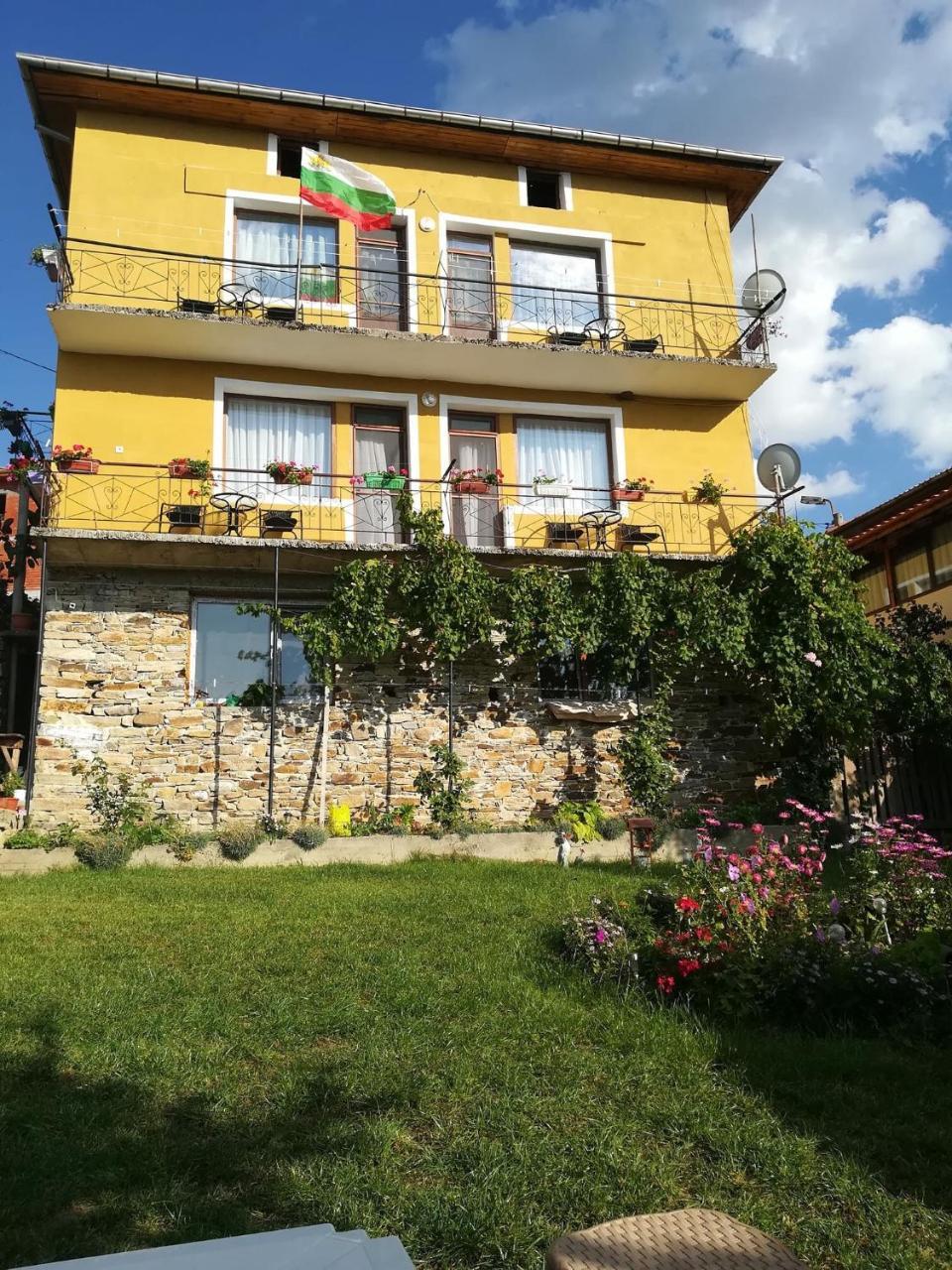Guest House Agush Kribul Extérieur photo